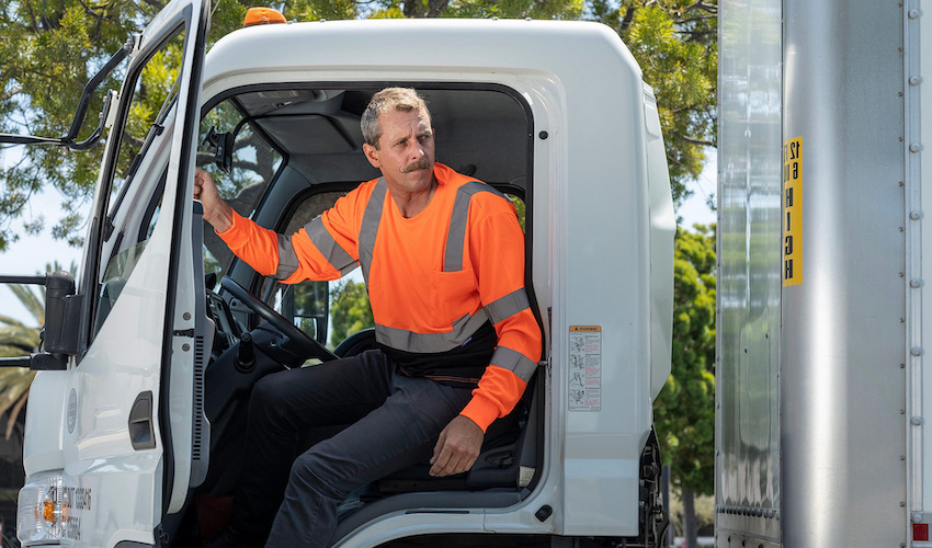 driver leaving fleet vehicle 